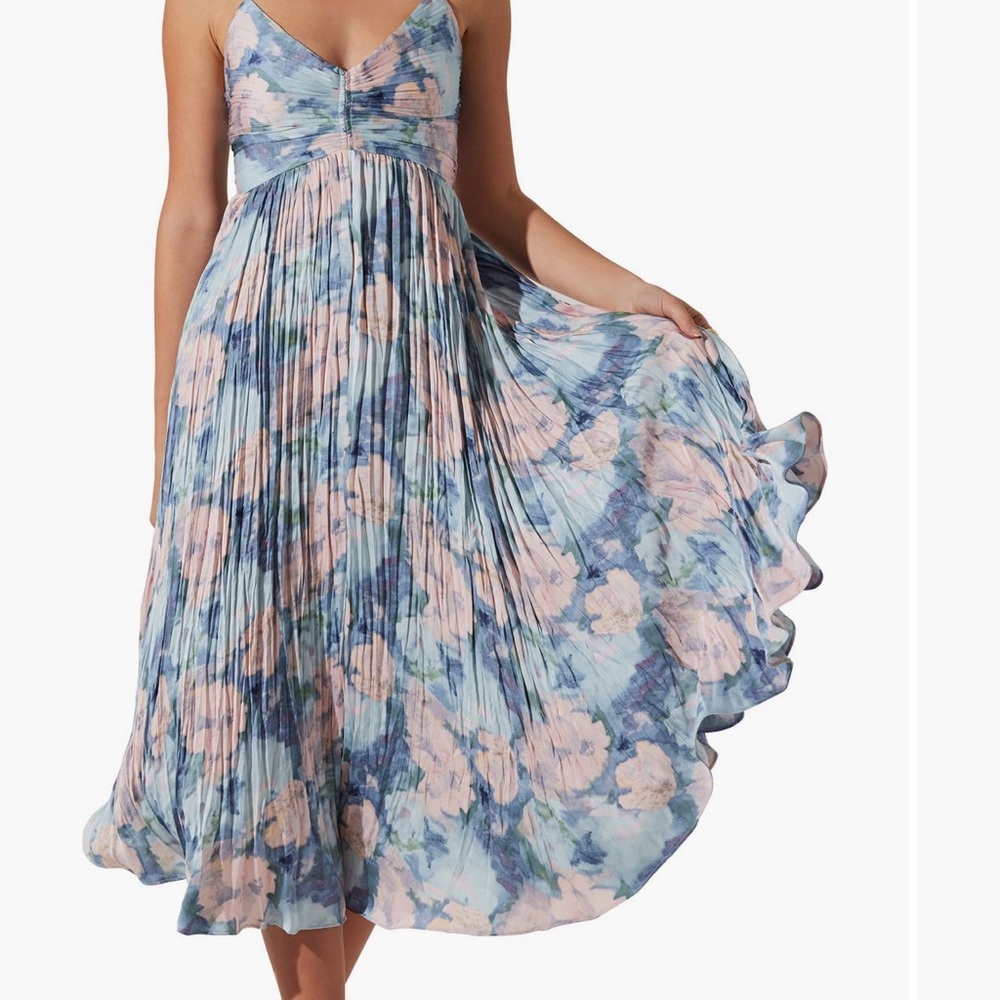 Astr The Label Maeve Floral Midi Dress